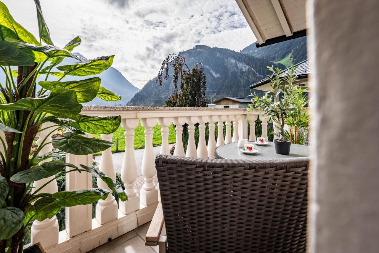 Gästehaus Wiesengrund&Apart Sporer Mayrhofen Exterior foto
