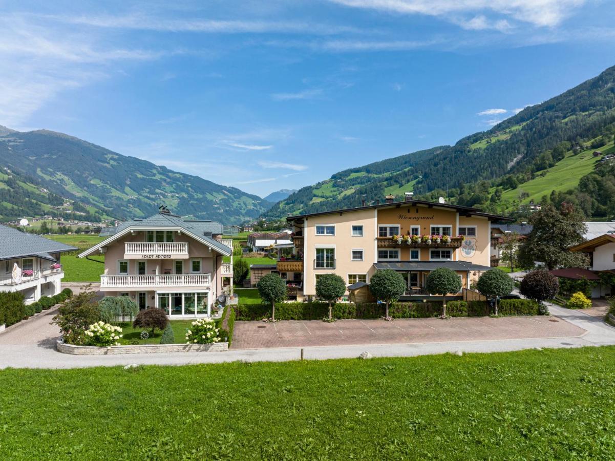 Gästehaus Wiesengrund&Apart Sporer Mayrhofen Exterior foto